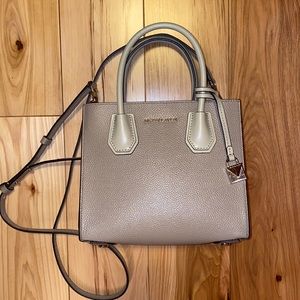 Michael Kors Mercer Crossbody/Handheld